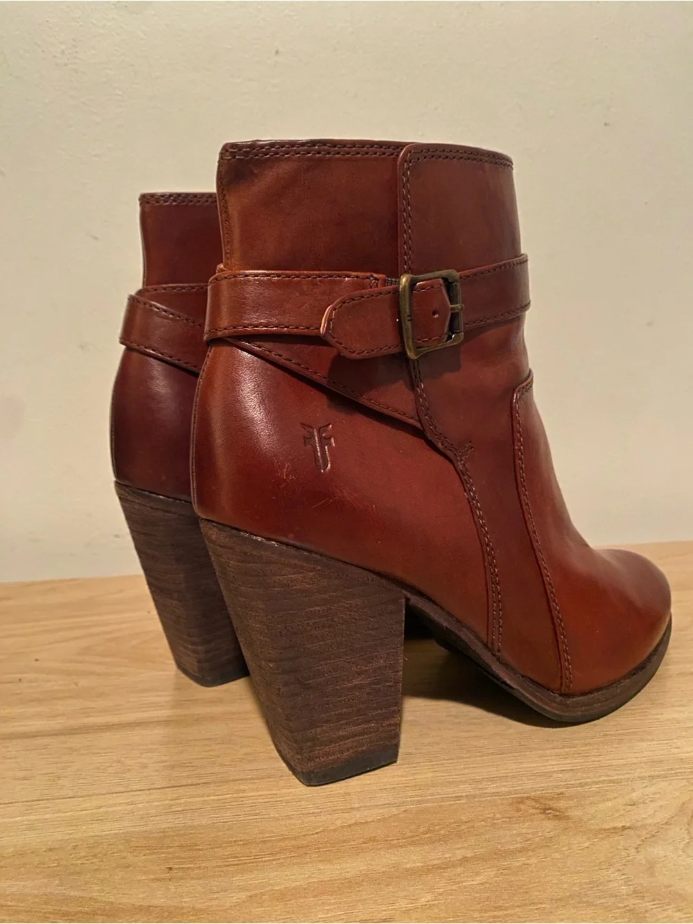 Frye Patty Riding Bootie Women’s 6.5M Cognac Brown Leather Buckle Ankle Boots